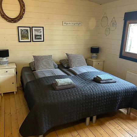 Carpe Diem, Het Ruime Chalet Met Houtkachel Nabij Wildlands Emmen Schoonebeek Kültér fotó
